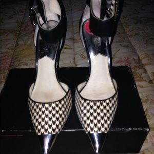 Michael Kors heels size 9
